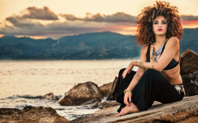 Capelli crespi: come domarli