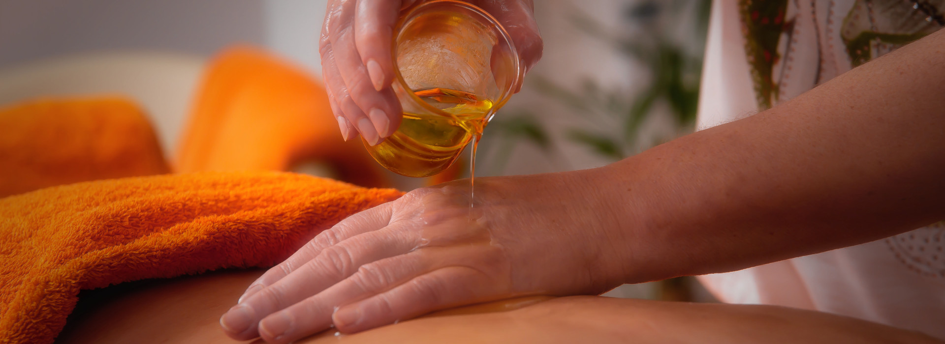 Il massaggio ayurvedico: i benefici di un massaggio antico