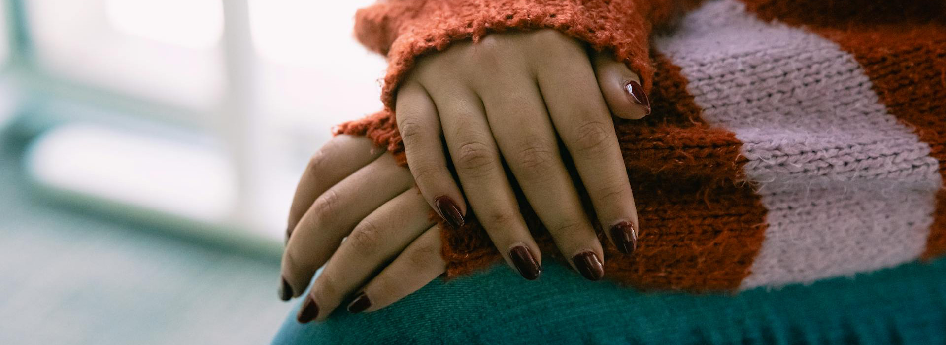 Amber Nails: scopri la manicure perfetta per l'autunno!