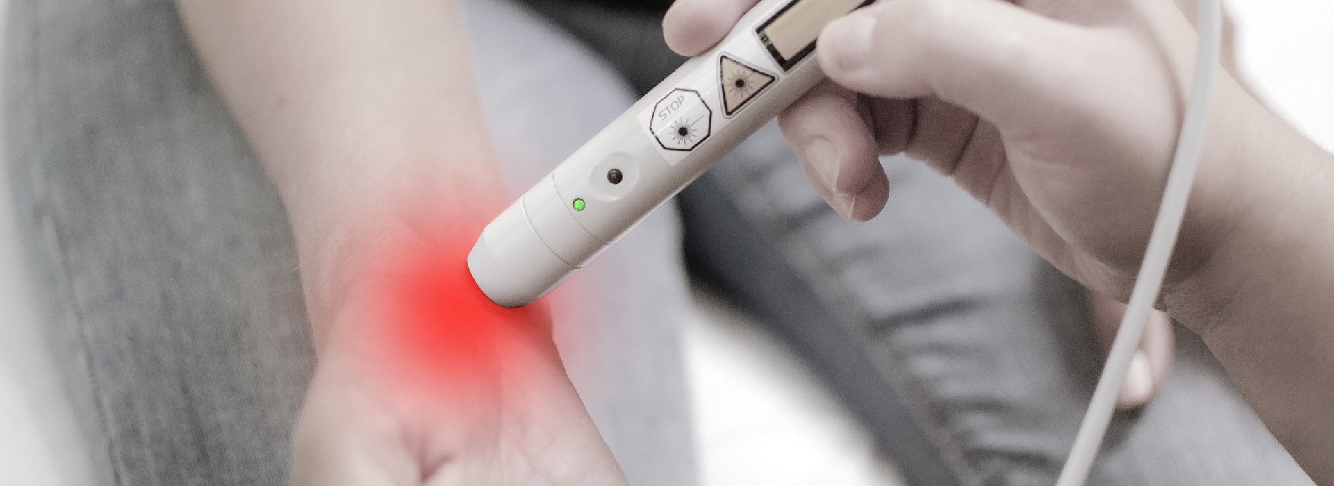 Tendinite di De Quervain: che cos’è e come la Tecarterapia può aiutarti a guarire